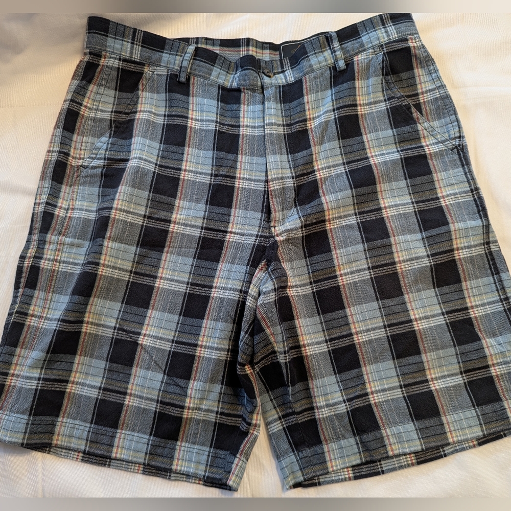 Mens Greg Norman Blue Plaid Shorts Size 34